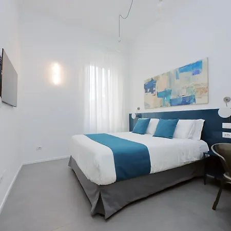 Ych-montebello - רומא