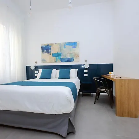 Ych-montebello - * רומא