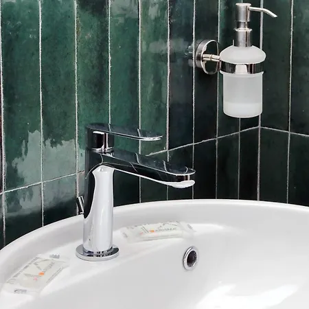 Ych-montebello - דירה רומא