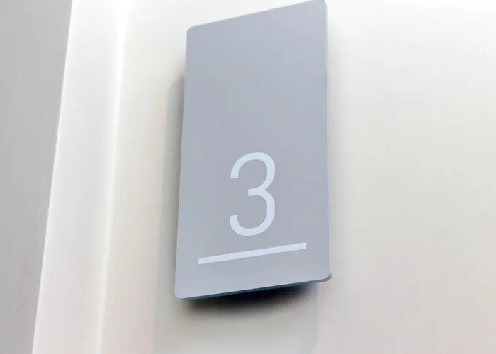 Ych-montebello - * Рим