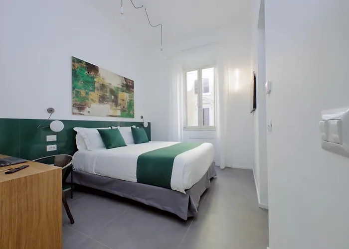 Ych-montebello - * Рим